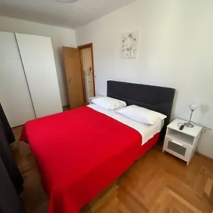 apartment-mary-trogir.splithotels.org/